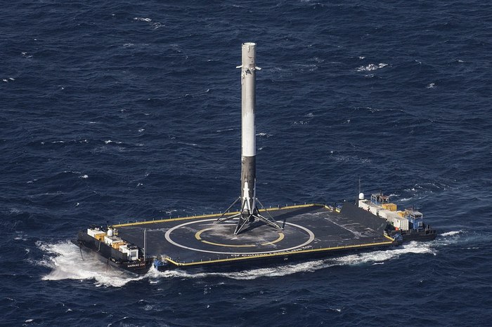 SpaceX will build a third offshore landing platform. - Space, Elon Musk, Rocket, Platform, Longpost