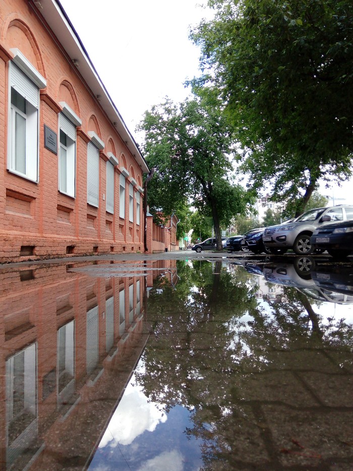 Отражение в лужах