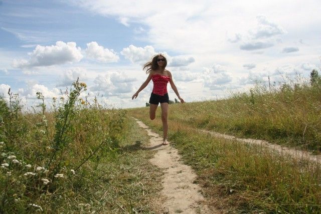 Summer in the countryside is a reason for happiness! - The photo, Village, Girls, Longpost