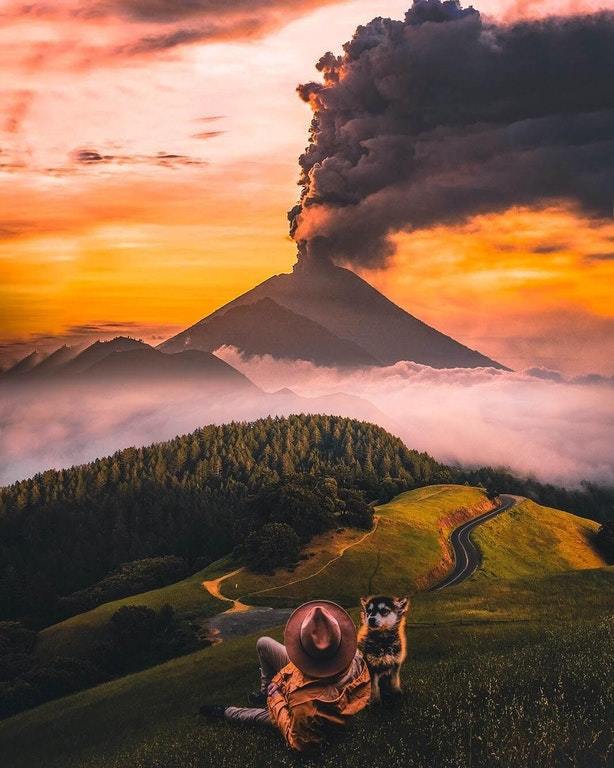 Volcanic eruption in Indonesia. - Volcano, Eruption, Person, Dog