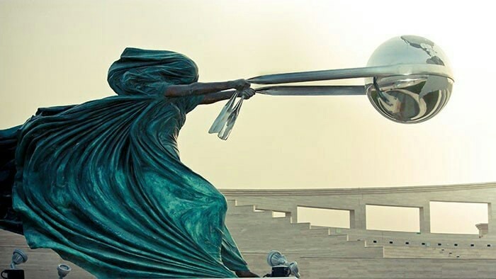 Force of gravity? No, you haven't heard... - Sculpture, Force of gravity, Talent, Longpost