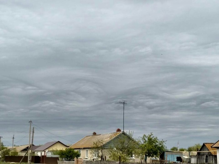 Clouds of Jupiter on Earth - Saratov region, My, Photo on sneaker, The photo, Clouds