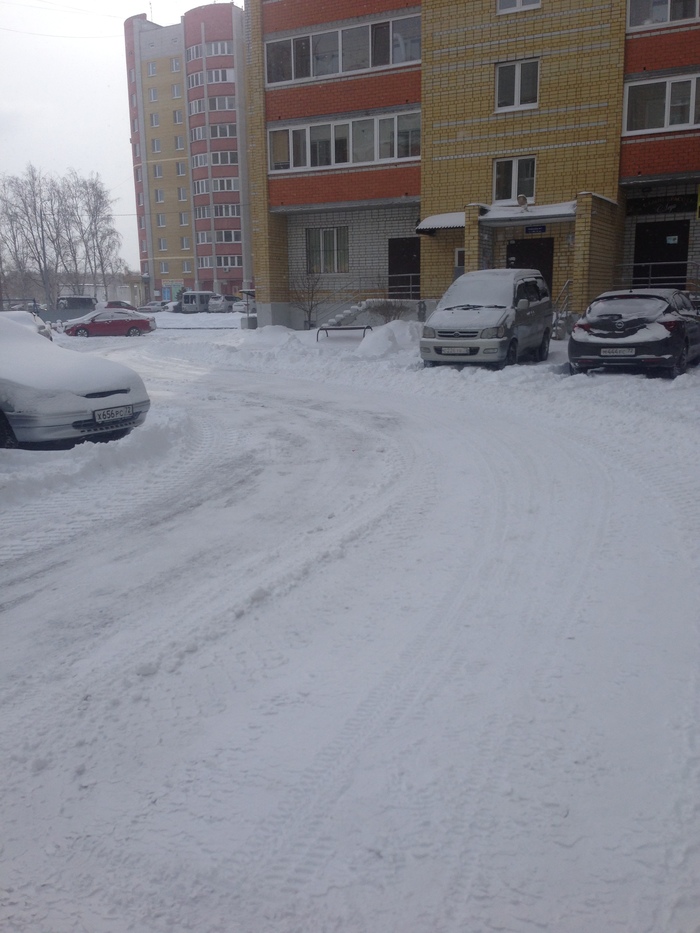 Spring is here, meanwhile... - Longpost, Tyumen, Spring, Snow, My, Winter, The photo