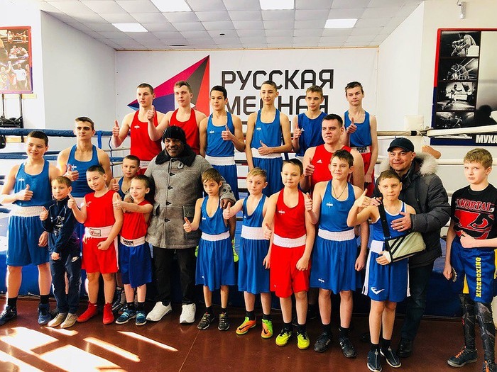 Photo session after the master class for young athletes - Kostya Tszyu, Mike Tyson, The photo, Sport, Boxing, Children
