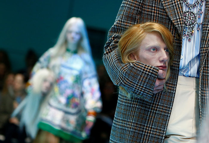 Gucci is the head of everything: a flash mob with “headless” photos was launched on social networks - Society, Social networks, Flash mob, Gucci, Cyborgs, Decapitation, Sadness, Риа Новости, Longpost