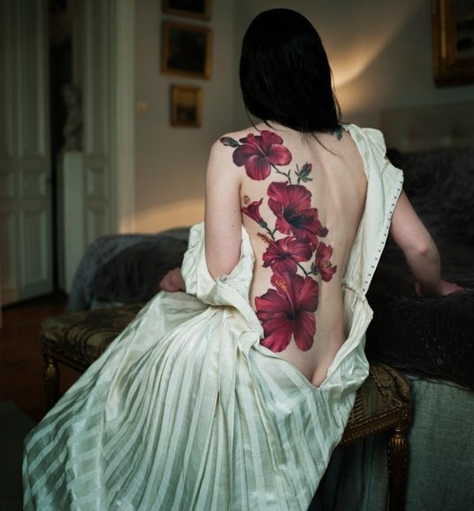 Nice))) - , Girl with tattoo, Tattoo, Girls, Hibiscus, Back, The photo