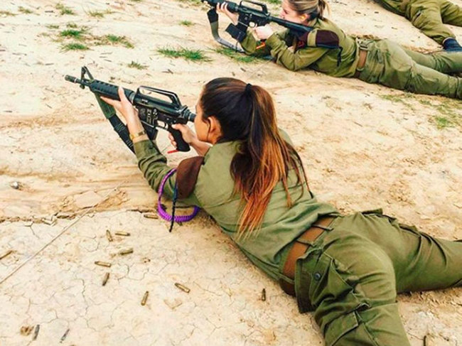 Фото американских солдат с иракскими девушками