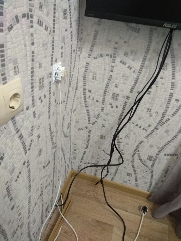 Вынос кнопки включения системного блока, если системник находится на расстоянии от рабочего места Компьютер, Модернизация, Очумелые ручки, Расположение компьютера, Дублирование кнопки включения, Длиннопост