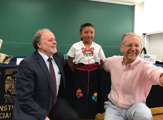 8 year old Mexican girl wins university prize in nuclear physics ;) - Research, Solar energy, Mexico, Video