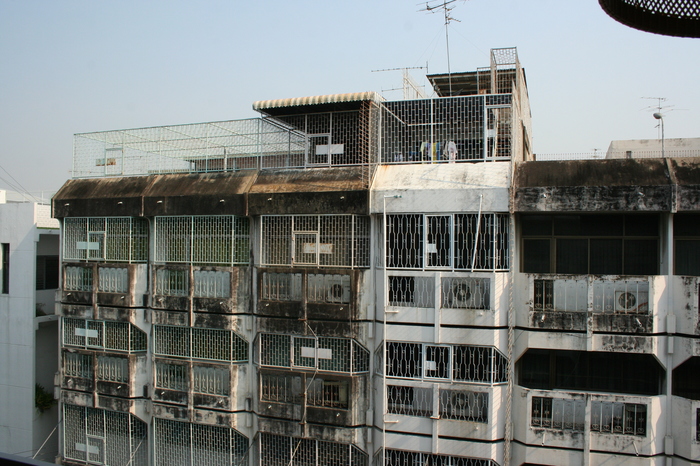 Bangkok is ready for a zombie apocalypse - My, Bangkok, Thailand, Cell, House, Balcony