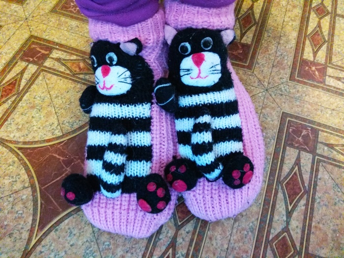 Children's socks. - My, Socks, cat, Tail, Humor