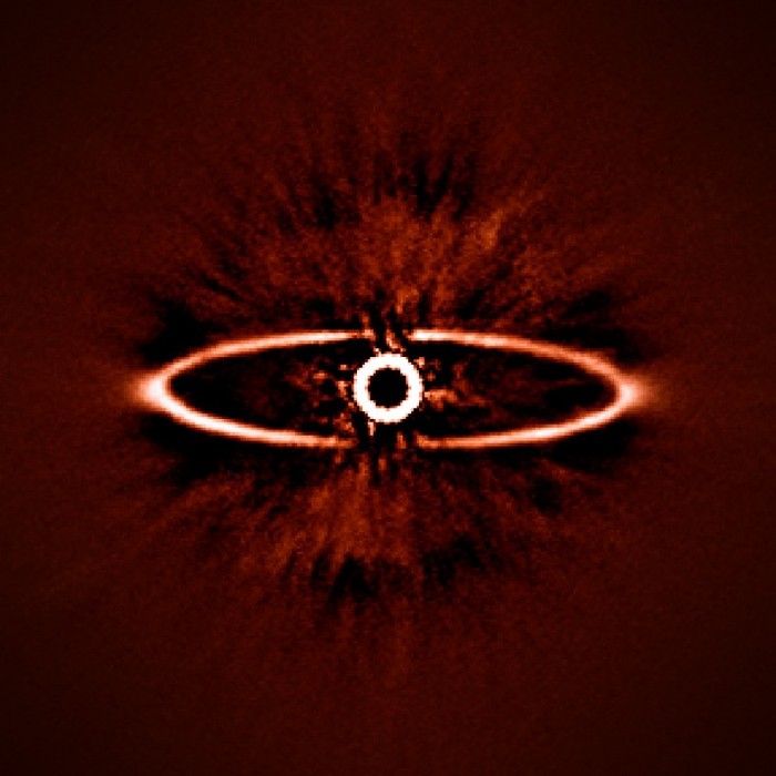 Hubble photographed the dust structure around the Eye of Sauron - Space, Eye, Hubble telescope, Dust, Structure, The photo, Radius, Longpost
