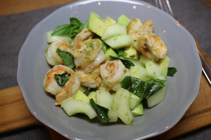 Avocado salad with shrimps and cucumbers - My, Food, Recipe, Salad, , Video, Longpost