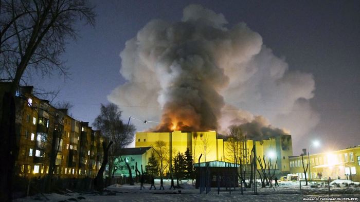 The Investigative Committee received statements about the disappearance of 67 people in a fire in a shopping center in Kemerovo. - Kemerovo, , Tragedy, Fire, Negative, TC Winter Cherry, No rating