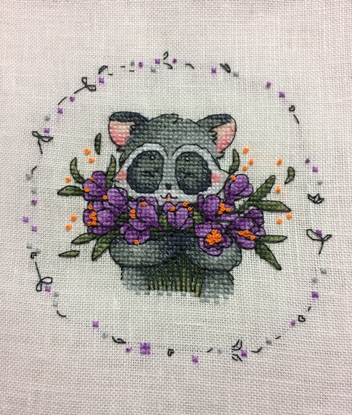 Something I can not sleep, I decided to lay out the beauty here))) - My, Embroidery, Cross-stitch, Raccoon, Flowers, A circle, , Longpost