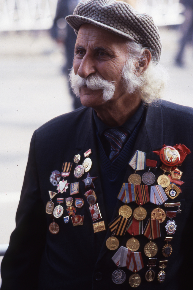 Цветные фотографии Шведского туриста. Ереван 7 ноября 1984 г. - СССР, Армения, 1984, История, Фотография, Интересное, Демонстрация, Октябрьская революция, Длиннопост