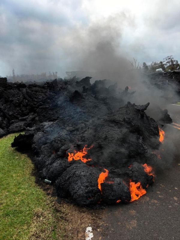 In Hawaii, the erupting Kilauea volcano destroys everything around - Hawaii, Volcano, Eruption, , Longpost, Kilauea Volcano