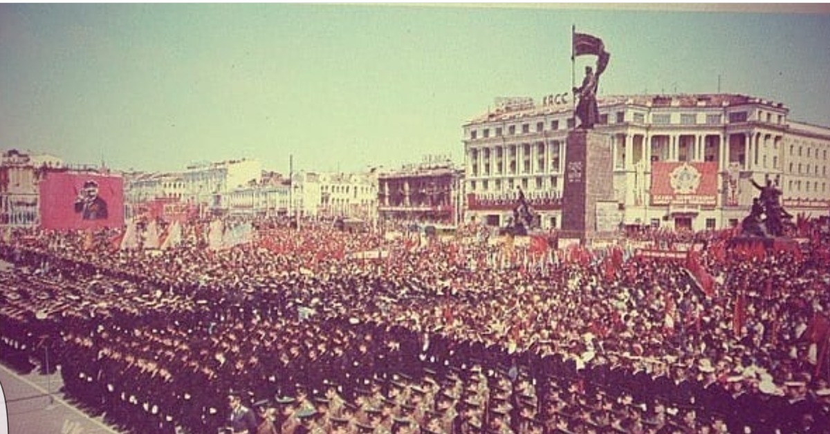 Ссср 9. 1975 Год парад Победы на красной площади. Парад Победы 1955. Парад 9 мая 1975 года на красной площади. Парад Победы 1965 года на красной площади в Москве.