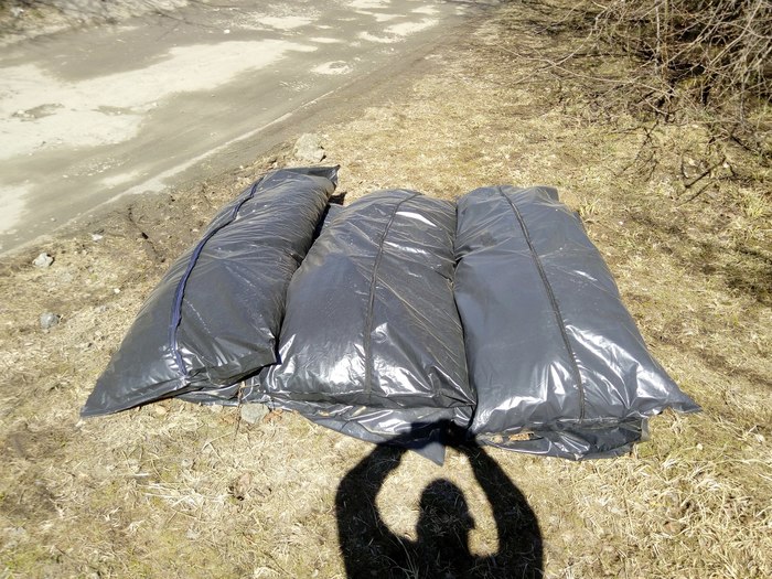 In the Urals, corpses lie in piles at the entrance to the hospital - Longpost, Pervouralsk, Saturday clean-up, Chistoman, Dead body, Hospital