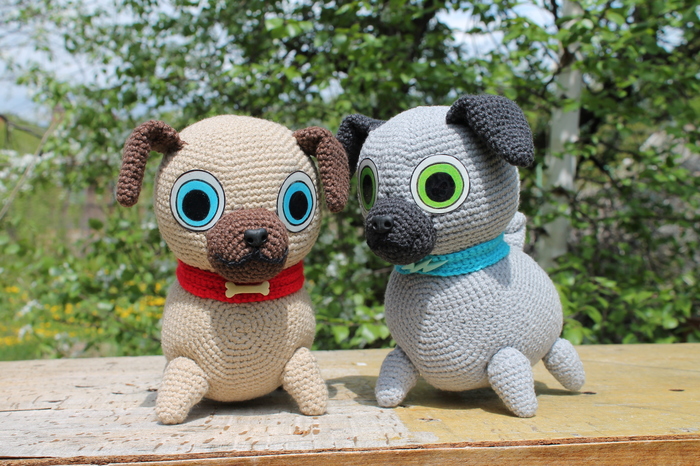 Friendly pugs Rolly and Bingo - My, Amigurumi, Dog, Pug, Toys, Cartoons, Cartoon characters, Needlework without process, Longpost