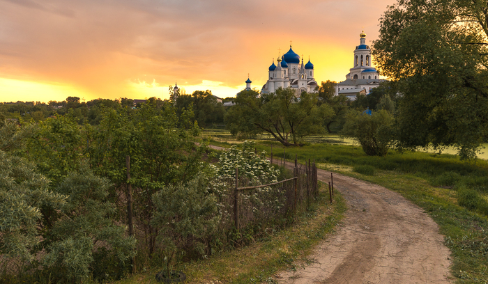 Sunset in Bogolyubovo - The photo, beauty, Sunset, Bogolyubovo, Russia, Church