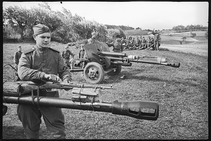 The purpose of the device in the photo is not clear - Soviet army, Black and white photo, Story, The Second World War, Artillery