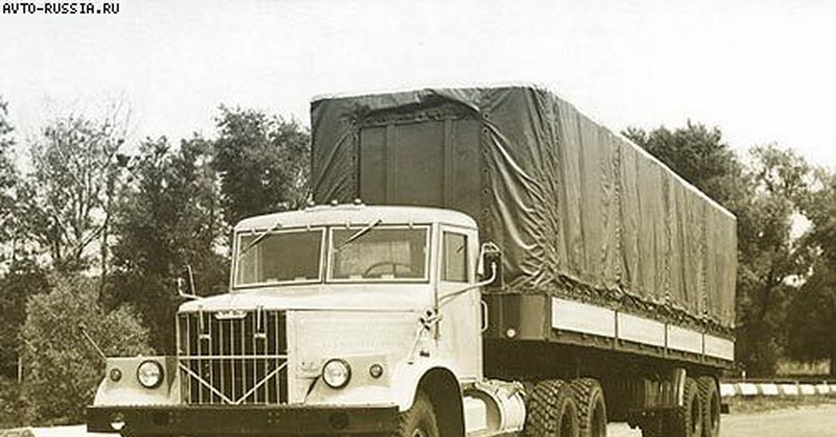 Краз мазов. КРАЗ 258 седельный тягач. КРАЗ 256 тягач. КРАЗ 258 С полуприцепом. КРАЗ 257 седельный тягач.