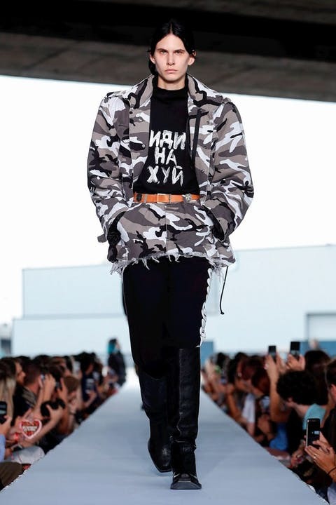 Vetements Spring-Summer 2019 collection was shown in Paris. - Fashion, Cloth, Longpost