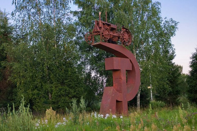 Новгородская область. Памятники механизации - Боровичи, Достопримечательности, Великий Новгород, Памятник, Механизация, Длиннопост