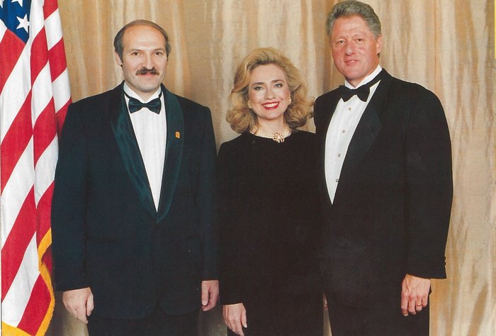 And who is this here? - Alexander Lukashenko, Hillary Clinton, The photo, Bill clinton