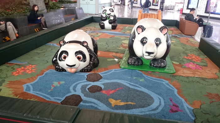 Beijing airport, playground with pandas. - My, Beijing, China, Playground, The airport, Panda