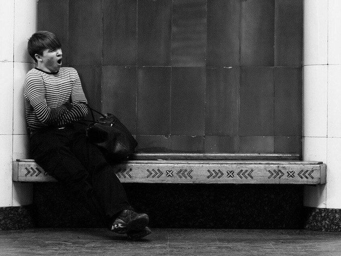 «один день из жизни лавочки» один день, жизнь, лавочка, остановка, длиннопост, фотография