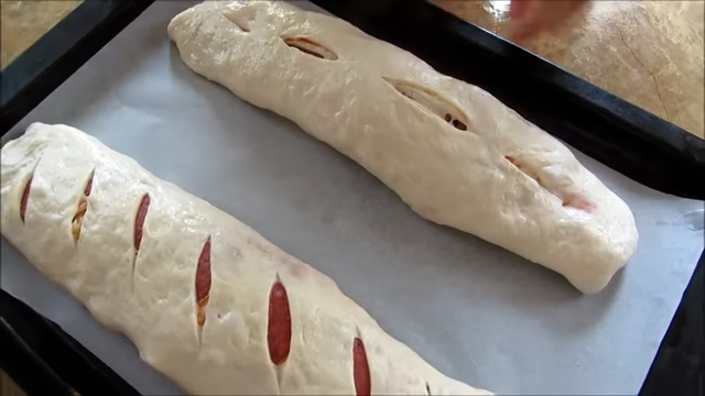 Delicious pizza roll Stromboli - My, Pizza, Food, Yummy, Preparation, Recipe, Video recipe, Longpost, Other cuisine, Dough, Video