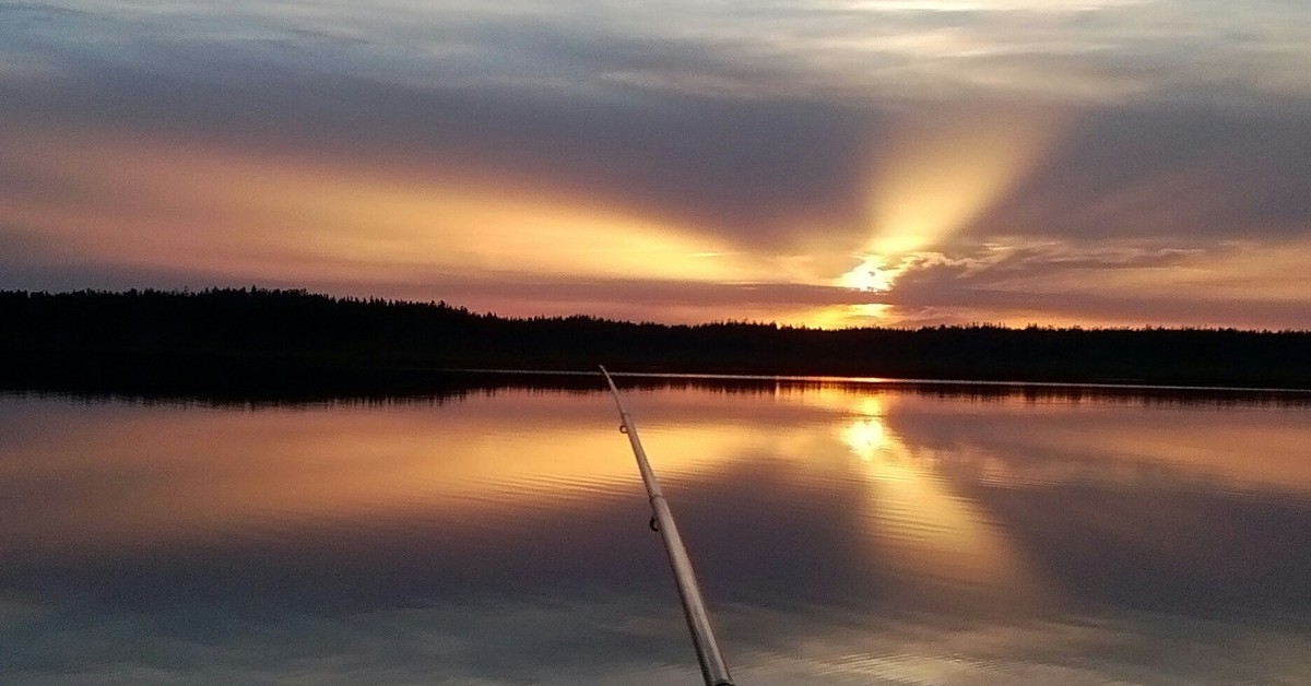 Закат на рыбалке фото