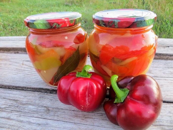 Canned peppers in sweet-butter filling (preparing quickly, you can eat after the first snow) - My, Food, Preparation, Blanks, Yummy, Pepper, Longpost, Other cuisine, Video recipe, Quickly, Video