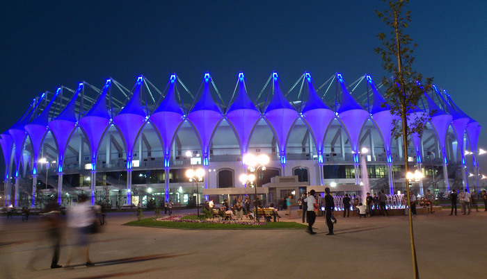 Главный футбольный стадион Узбекистана отключен от электричества, газа и воды за долги Узбекистан, Ташкент, Стадион, Спорт, Новости, Футбол