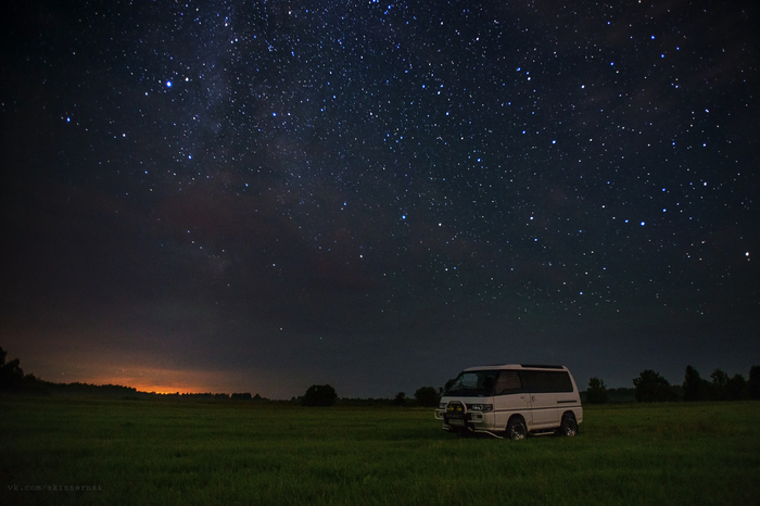 Mitsubishi Delica Star Wagon - My, Mitsubishi, , Night, Stars, Field, The photo, Siberia, Mitsubishi Delica, Stars
