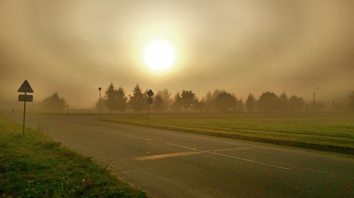 Foggy and ominous morning - My, Republic of Belarus, Morning, dawn, Fog, The photo, Mobile photography