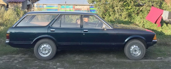 A resident of the Novosibirsk region restored the only Ford Granada in Russia - Motorists, Auto repair, Assembling the car, Retro, Retro car