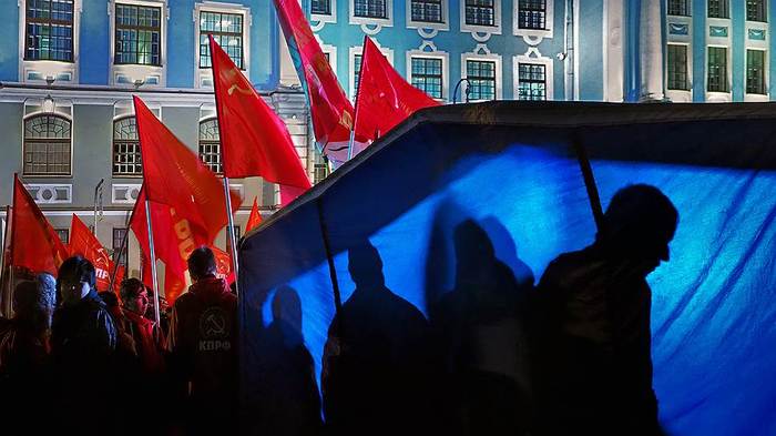 Как библиотекарь и мастер по вышиванию стали политтехнологами