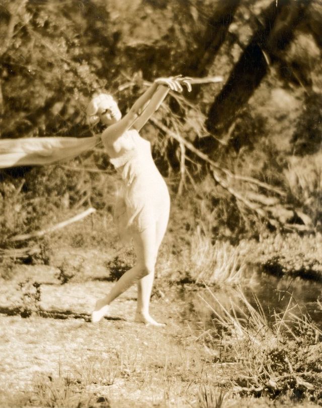 Charming blonde photographed by Edwin Bauer Hesser, 1929. - NSFW, Retro, The photo, Strawberry, Longpost