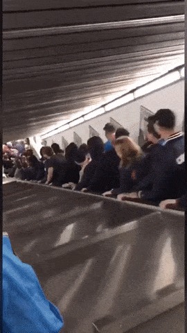 Восстание машин началось с эскалатора в Риме