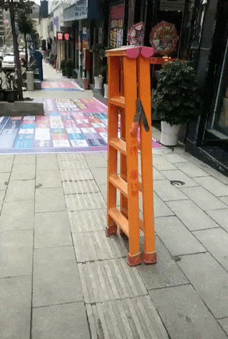 I'm dumping... - Ladder, The escape, GIF