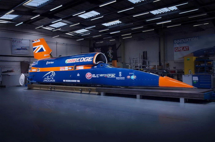 Автомобиль мощностью 133 000 л.с. выставили на продажу - Bloodhound SSC, Сверхзвуковой автомобиль, Авто, Видео, Длиннопост, Продажа