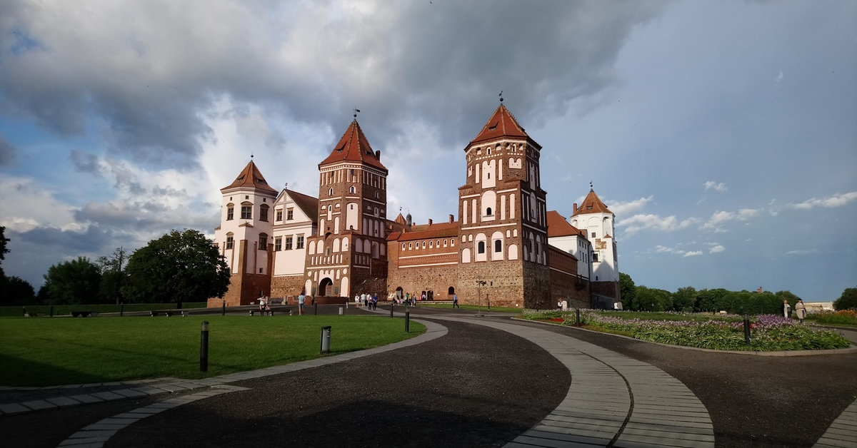 Мирский замок фото внутри замка