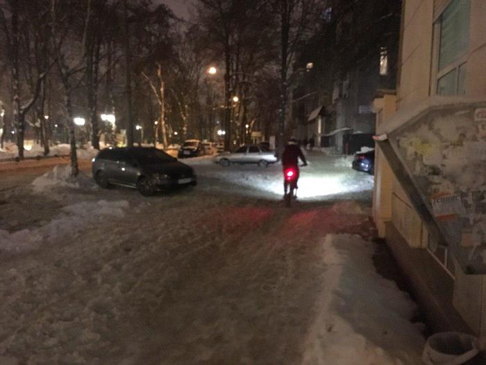 01/02/2019 on the street -8, the best time to ride a bike. - Winter, Cyclist, freezing