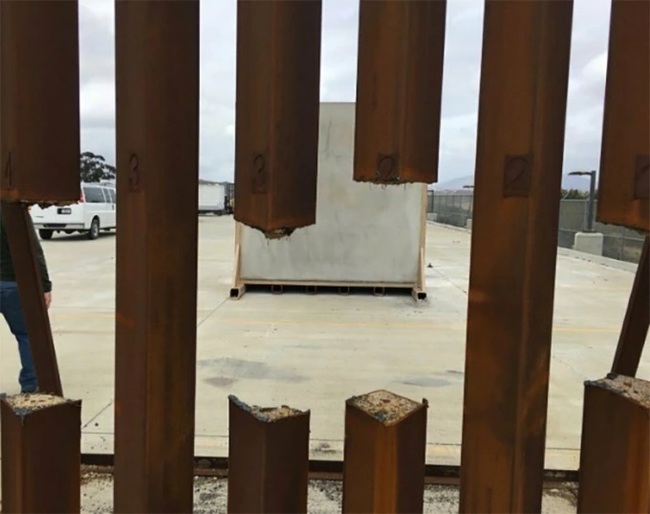 Tests of Trump's steel wall: the military sawed it with a construction saw - Society, USA, Politics, Donald Trump, Wall, Mexico, Trial, Tjournal