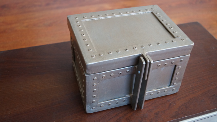 Iron chest. - My, Box, Metal, With your own hands, Rivets, Box, First post, Needlework without process, Longpost