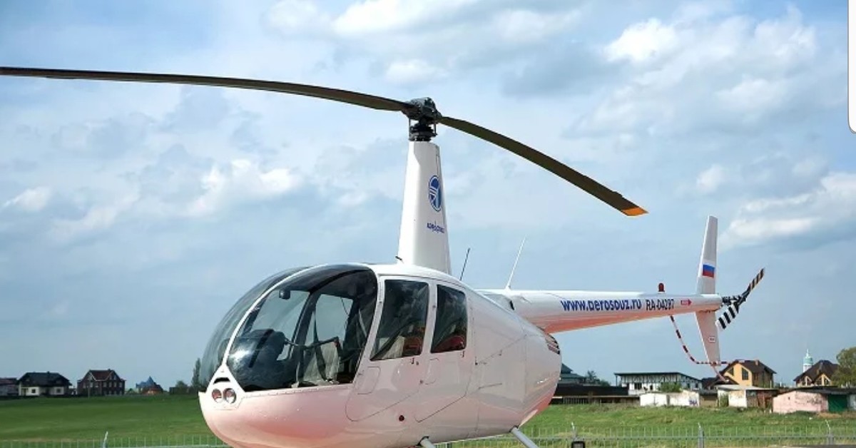 Robinson's. Вертолет Robinson r44. Вертолет Робинсон р 44. Вертолет Robinson r44 Raven II. Вертолет Robinson r44 пассажирский.