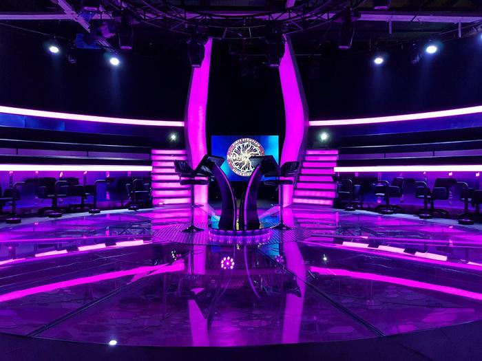 What does the hall of the game Who will take a million? look like? - , Hall, behind the scenes, Kazakhstan, Almaty, Who Wants to Be a Millionaire (TV Game)